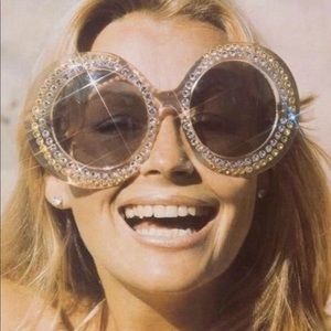 Meet your Posher, Eloise